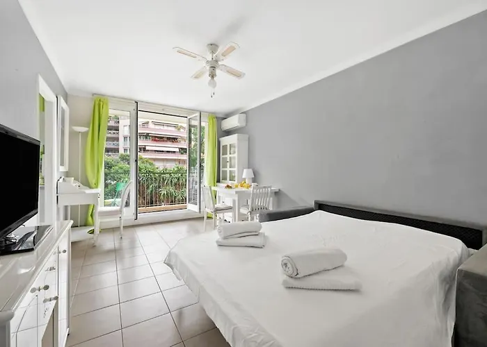 Apartment Le Landelle - Centre- Climatisation -proche Gare Sncf